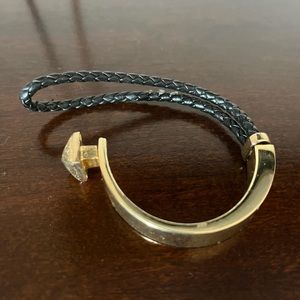 Leather gold bracelet